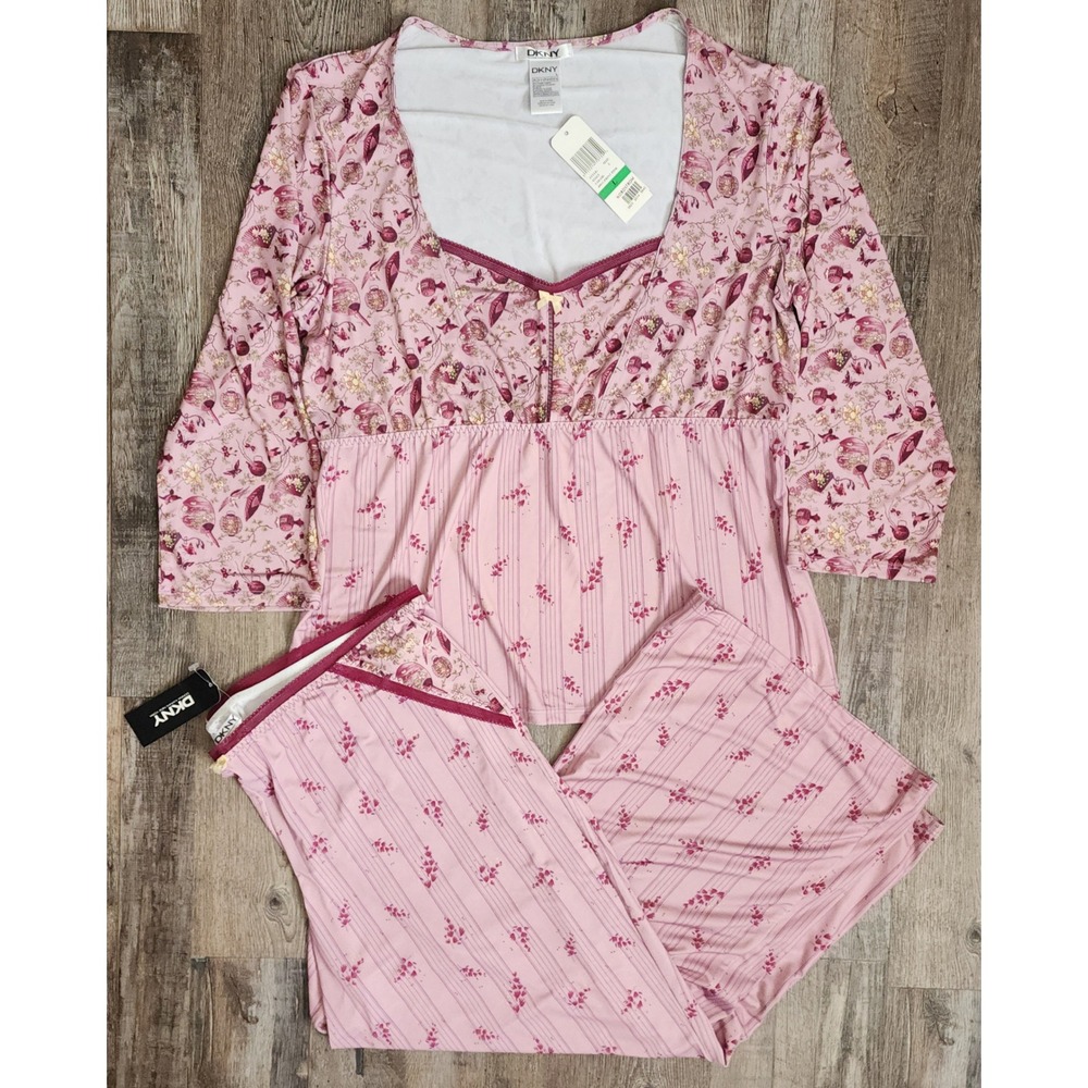 DKNY Pajama Set Women Large Pink Floral Striped 2 Piece Sleepwear Capri Pant NWT